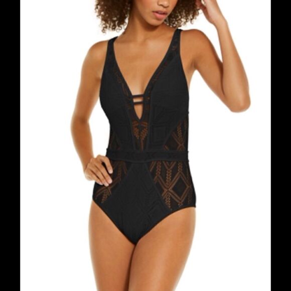 BECCA Keyhole plunge crochet swimsuit. NWT - Picture 3 of 13